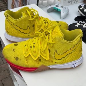 Kyrie 5 Spongebob Basketball shoes. Does not come withbox